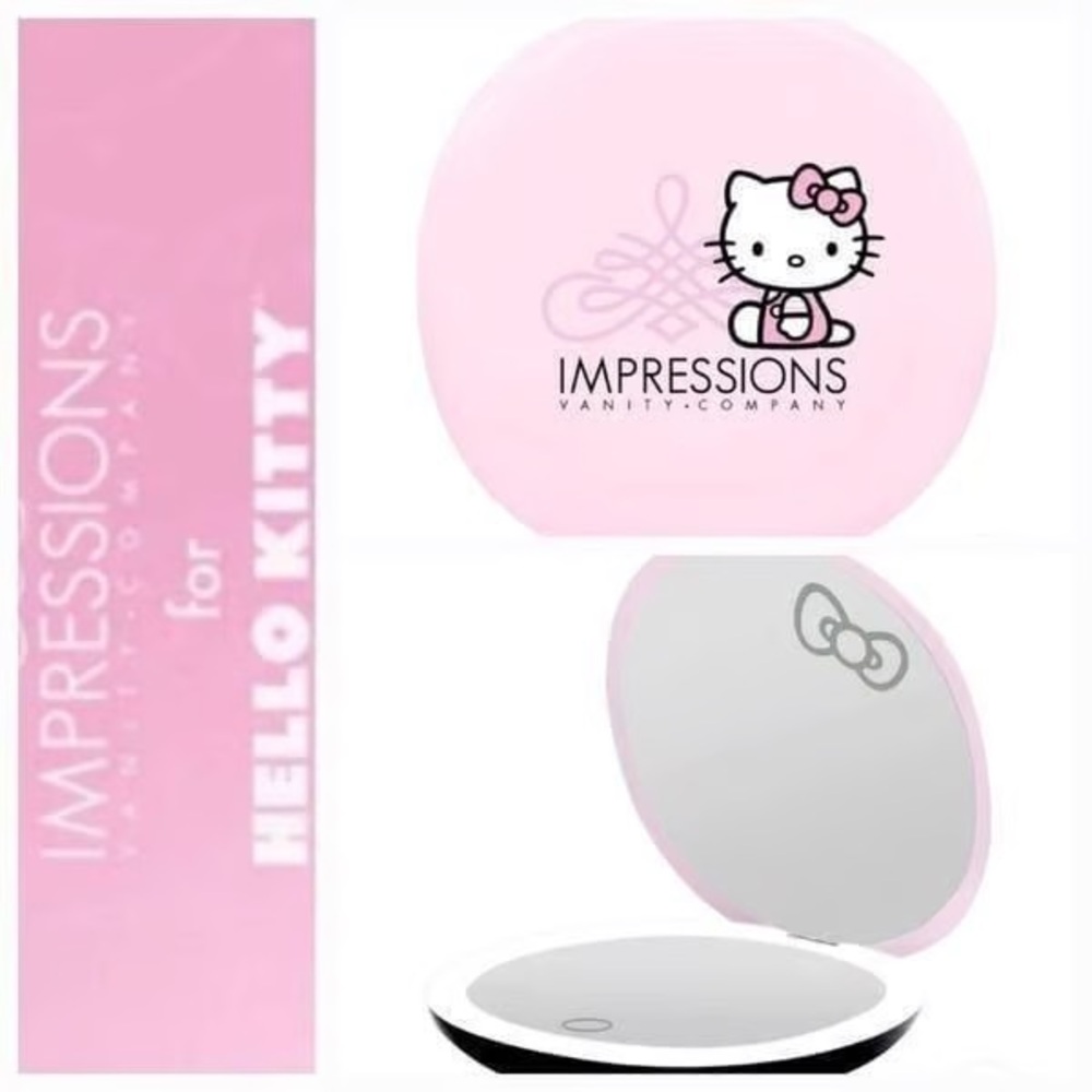 Hello Kitty Pink LED Compact Mirror